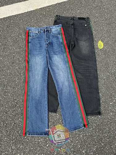 ג'ינס Gucci עם פס בצדדים בשני גוונים 19