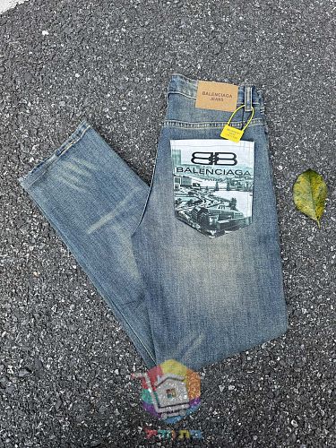 ג'ינס Balenciaga בגזרה ישרה שטופה 11