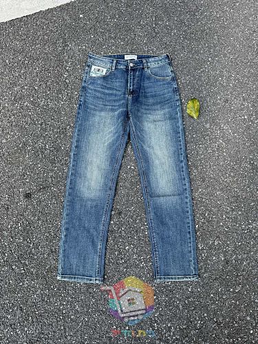 ג'ינס Balenciaga בגזרה ישרה שטופה 21