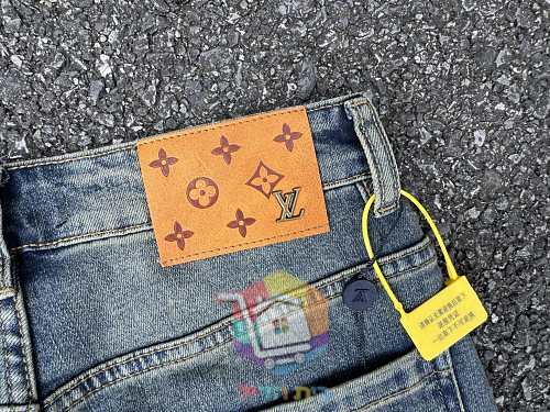 ג'ינס Louis Vuitton בגזרה ישרה שטופה 18