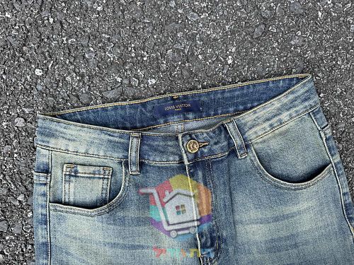 ג'ינס Louis Vuitton בגזרה ישרה שטופה 22