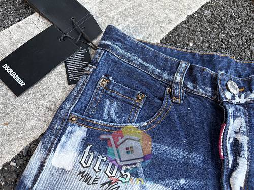 ג'ינס DSQUARED2 בשני דגמים, קרוע עם הדפסים 20