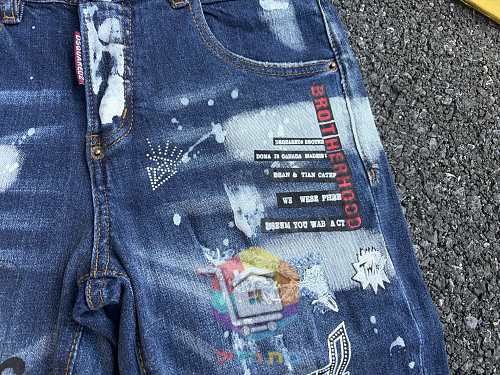 ג'ינס DSQUARED2 בשני דגמים, קרוע עם הדפסים 22