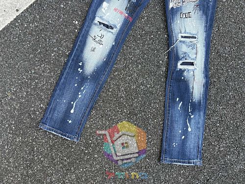 ג'ינס DSQUARED2 בשני דגמים, קרוע עם הדפסים 32