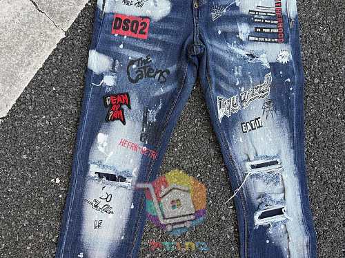 ג'ינס DSQUARED2 בשני דגמים, קרוע עם הדפסים 33