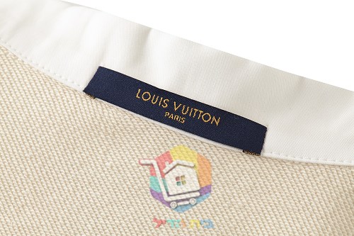 סווטשירט Louis Vuitton עם רוכסן קצר וצווארון לבן 19