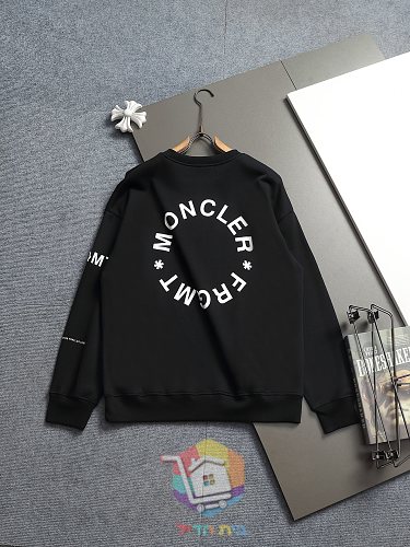 סווטשירט Moncler בשלושה גוונים 9