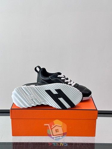 נעלי Hermes Bouncing בשלושה גוונים 20