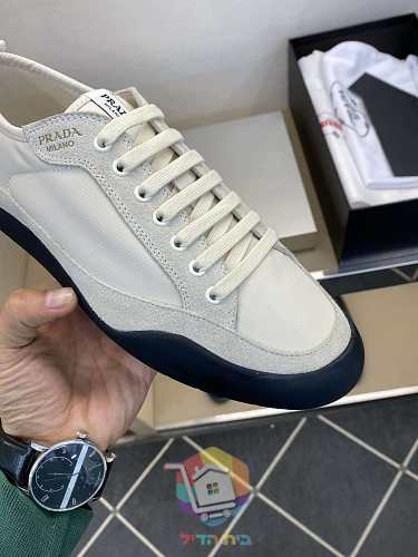 נעלי סניקרס Prada שמנת, שחור 3