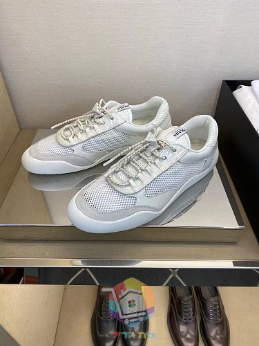 נעלי Prada America's Cup בשישה גוונים 20