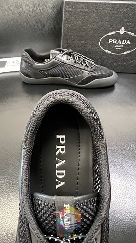 נעלי Prada America's Cup בשישה גוונים 26