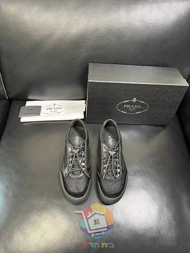 נעלי Prada America's Cup בשישה גוונים 31