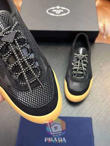 נעלי Prada America's Cup בשישה גוונים 35