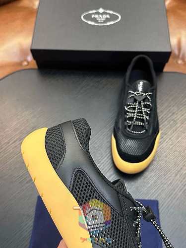 נעלי Prada America's Cup בשישה גוונים 36