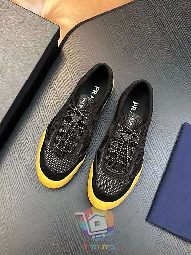 נעלי Prada America's Cup בשישה גוונים 40