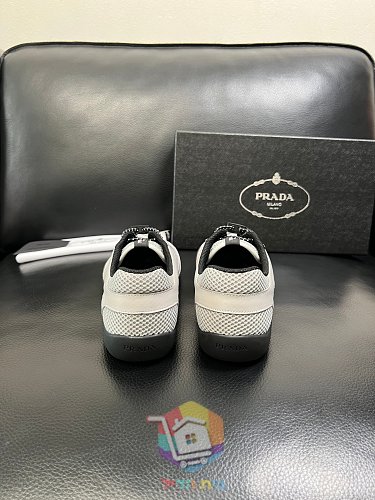 נעלי Prada America's Cup בשישה גוונים 44