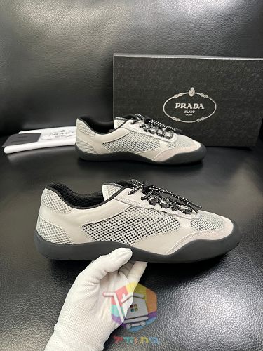 נעלי Prada America's Cup בשישה גוונים 45
