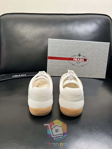 נעלי Prada America's Cup בשישה גוונים 51