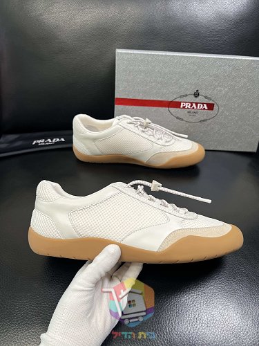 נעלי Prada America's Cup בשישה גוונים 58