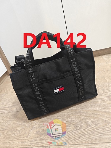 תיק טוט Tommy Jeans עם רצועת כתף 9