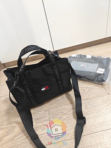 תיק טוט Tommy Jeans עם רצועת כתף 10