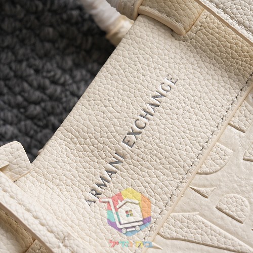 תיק Armani Exchange מיני עם מונוגרם מוטבע 6