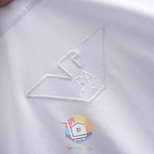 חולצת טי Emporio Armani עם נשר רקום בגוון תואם 7