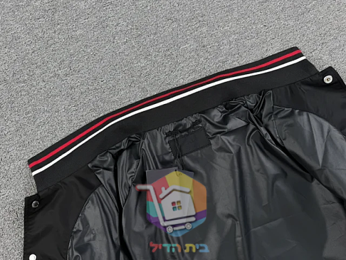 ז'קט בומבר Prada מניילון 9