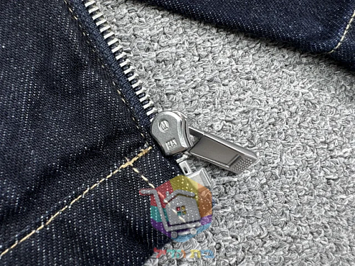 זקט גינס Calvin Klein עם קפוצון מרופד 18
