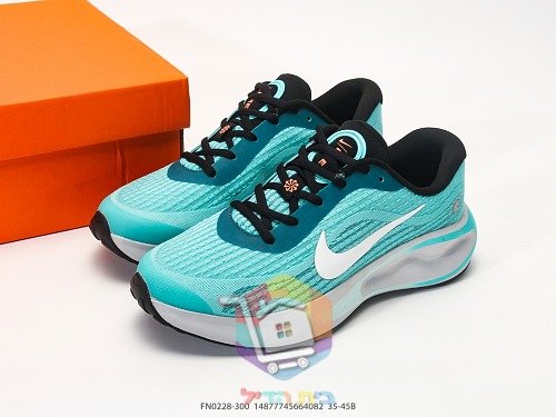 נעלי ריצה Nike בטורקיז עם סוליית פוד 2
