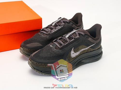 נעלי ריצה Nike שחורות עם סוושוש לבן 10