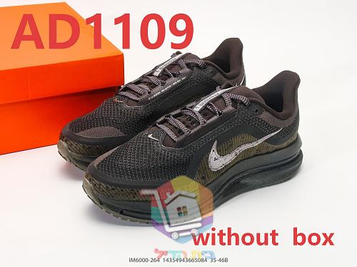 נעלי ריצה Nike שחורות עם סוושוש לבן 11