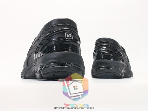 נעלי מוקסין New Balance 1906L שחורות 3