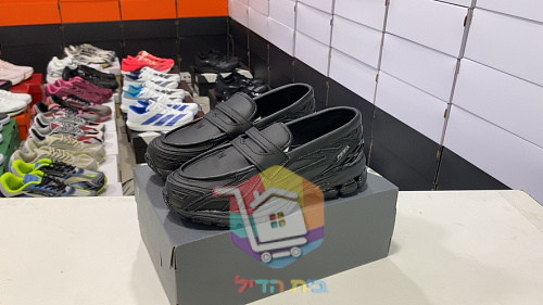 נעלי מוקסין New Balance 1906L שחורות 9