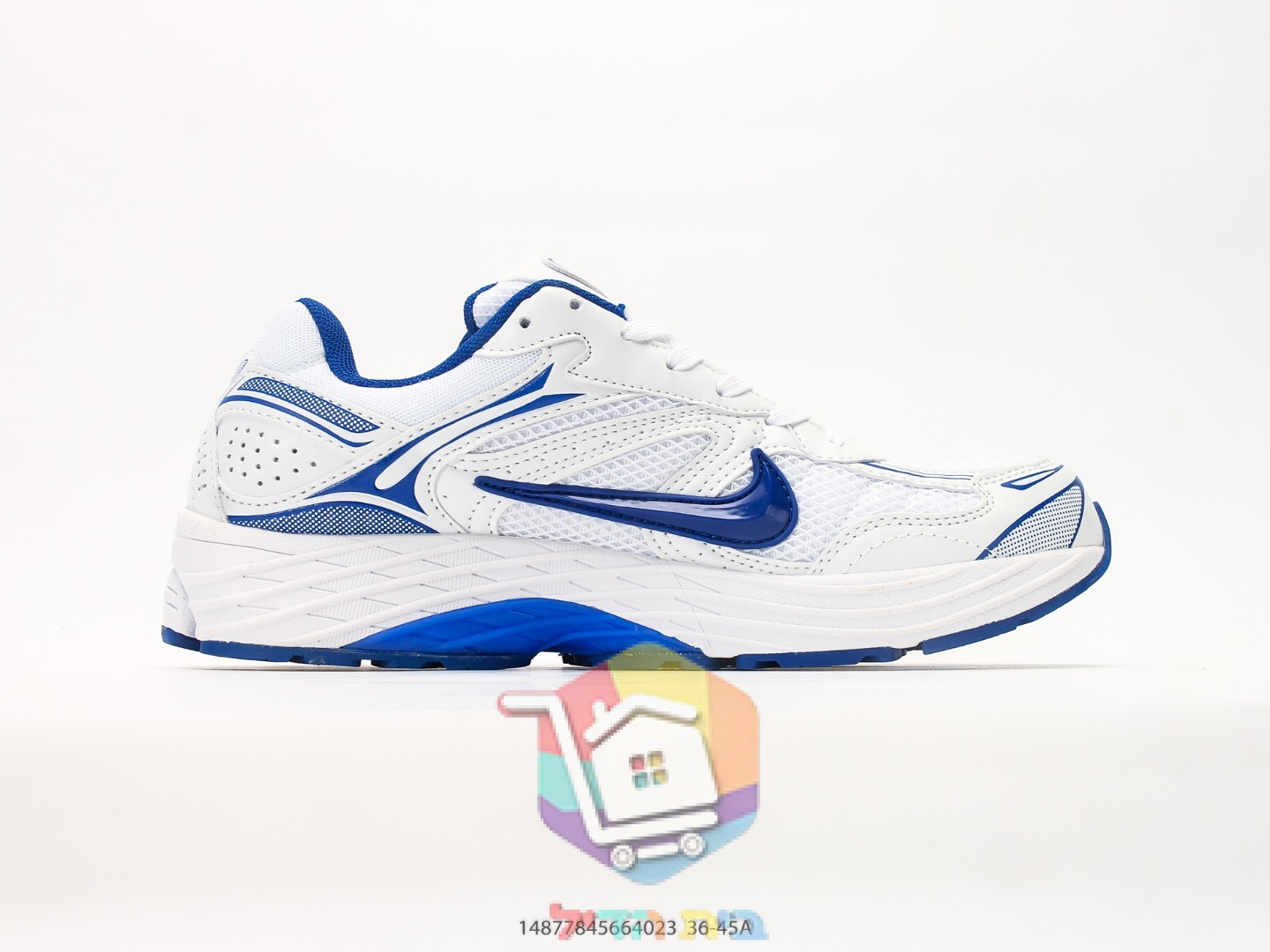 נעלי ריצה Nike רטרו בשני גוונים