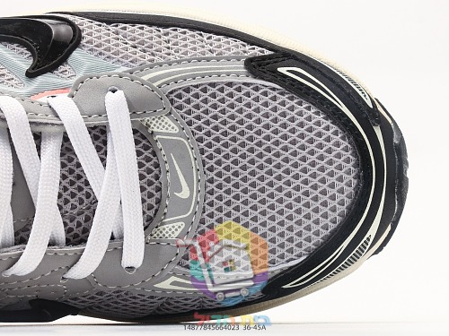 נעלי ריצה Nike רטרו בשני גוונים 13