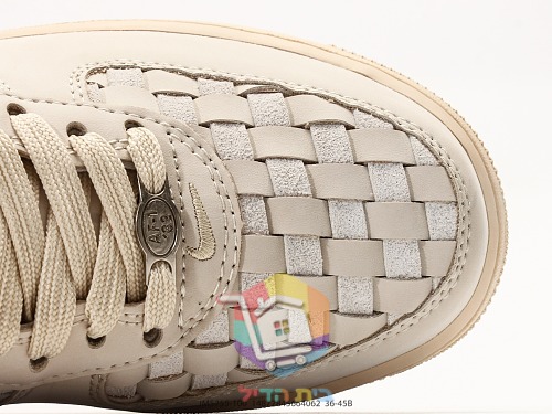 נעלי Nike Air Force 1 מעור קלוע בשני גוונים 3