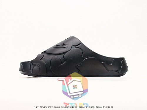 כפכפי BAPE עם ראש קוף מוטבע 6