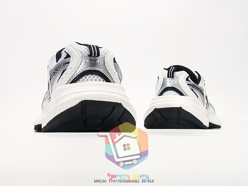 נעלי ריצה New Balance 530 עם לוגו N מתכתי 4