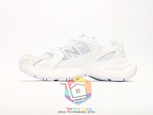 נעלי ריצה New Balance 530 עם לוגו N מתכתי 18