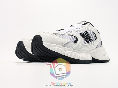 נעלי ריצה New Balance 530 עם לוגו N מתכתי 32