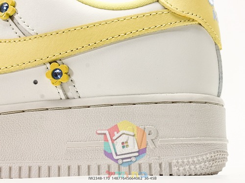 נעלי סניקרס Nike Air Force 1 מעור 3