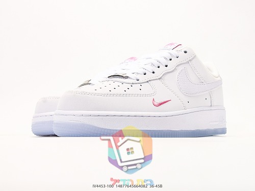 נעלי סניקרס Nike Air Force 1 מעור 32