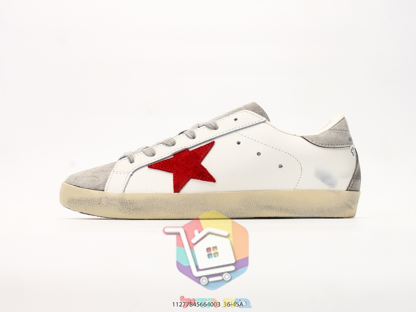 נעלי Golden Goose Super-Star עם כוכב אדום