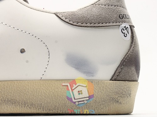 נעלי Golden Goose Super-Star עם כוכב אדום 3