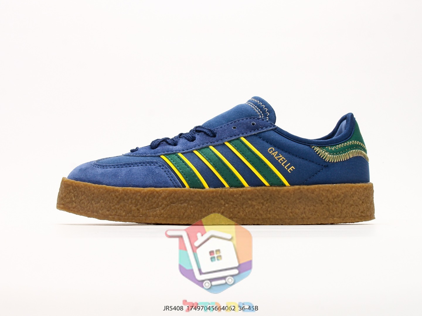 נעלי adidas מזמש בסוליית קרפ בשני גוונים
