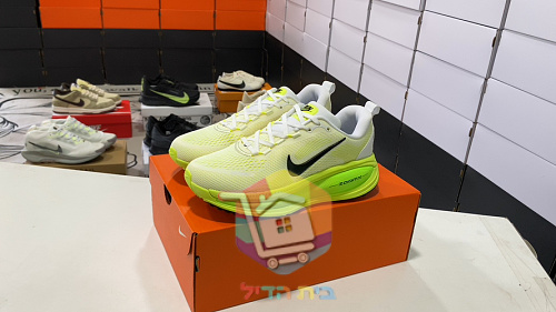 נעלי ריצה Nike Vomero 18 מרשת 20