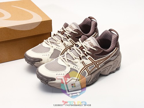 נעלי ASICS GEL-NANDI בגוון שמנת וחום 11