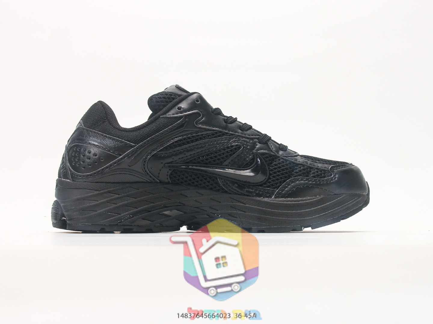 נעלי Nike Initiator רטרו בארבעה גוונים