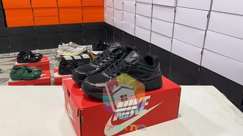נעלי Nike Initiator רטרו בארבעה גוונים 1